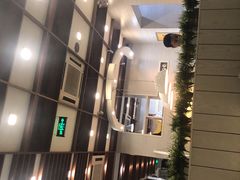 -老娘舅餐厅(黄龙体育中心店)