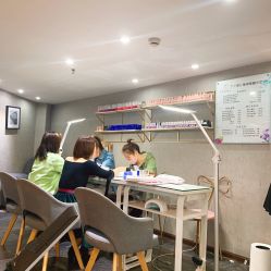 -丫丫NAIL日式自助美甲美睫沙龙