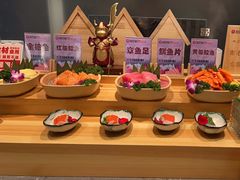 -山焱·炭火自助烤肉(周浦万达店)