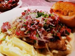 奶油烤鸡胸肉意大利面-Chili's Cafe&Bar奇利斯(滨江店)