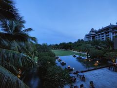 -海南清水湾莱佛士酒店