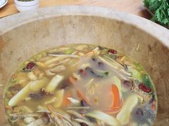 -云南野生菌石锅鱼石锅鸡(大金塔店)