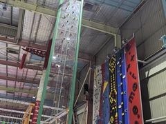 -天空之城蹦床攀岩运动馆·团建拓展·亲子游乐·生日派对(合肥店)