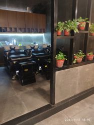 -时尚殿堂明星门店