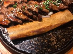 -蜜桃餐厅·伴山(湖滨商业街店)