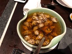 古越陈酿煮花螺-杭州西子湖四季酒店·金沙厅