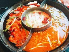 -渝涯重庆豆花老火锅(中赢国际店)