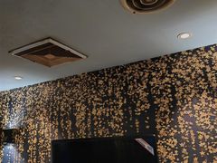 -环球梦主题KTV(曲阳生活购物中心店)