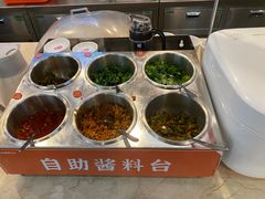 自助调料区-红荔村肠粉(龙华地铁站店)
