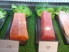三文鱼-威珀斯酒店·珀萃美食餐厅 | 海鲜刺身·现烤生蚝·特色烤肉