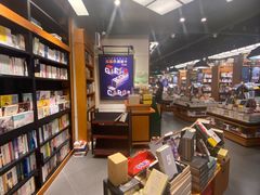 -西西弗书店&矢量咖啡(凯德晶萃广场店)