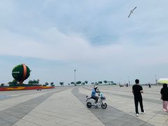 -东港音乐喷泉广场