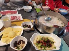 -四季喧黔味豆米火锅(万达广场店)