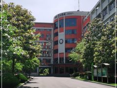 -上海市黄浦区教育学院附属中山学校