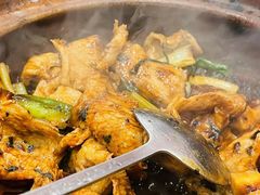 酸姜猪颈肉-大嫂镬仔·焖鸡煲·啫啫煲(逢源路店)