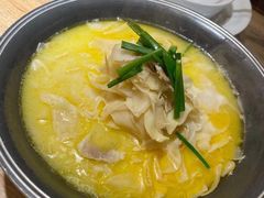 -蜜桃餐厅·伴山(湖滨商业街店)