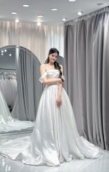 -LOVE SHINE婚纱·红鼎庄龙凤褂·妈妈装定制