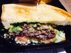 -The Habit Burger Grill 哈比特汉堡(爱琴海店)