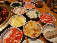 -周小明火锅(黑金冠社区店)