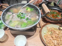 -川堂风·跷脚牛肉·乐山爆炒(宝山日月光店)