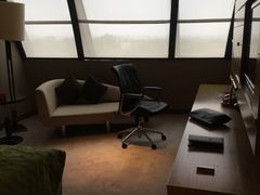 -上海滴水湖皇冠假日酒店