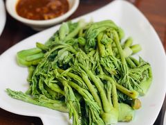 -鸿运美食府