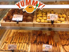 -金色麦甜糕点(面包.蛋糕.华苑店)