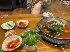 -喇喇排骨火锅·传统韩式脊骨汤(望京西园总店)
