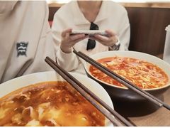 -顺溜·手工刀削面·黑金店(铜锣湾店)