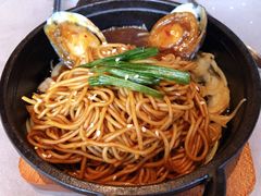 葱香鲍鱼捞面-夜上海(新天地店)