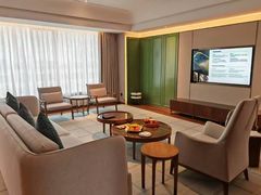 -上海虹桥祥源希尔顿酒店