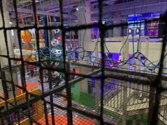 -嗨翻Hi-Fun竞技主题乐园·蹦床亲子生日轰趴(国光1937店)