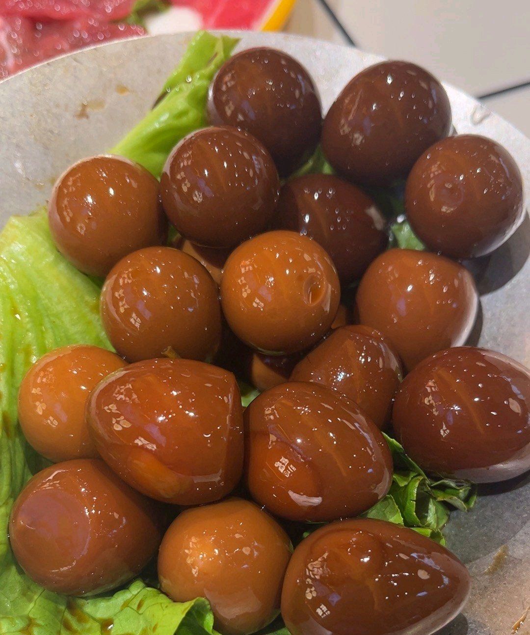 最近挖到宝了!花房村老火锅卤香鹌鹑蛋,一