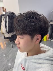 -藤野造型烫染·漂发