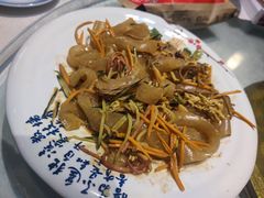 鸡丝拌拉皮-祥阁食府妈妈菜