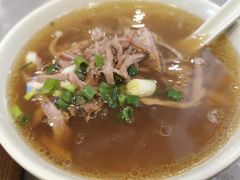 -佬钱湾仔(衣裳街店)