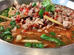 -兔行天下-鸿鹤鲜锅兔(中海国际店)