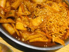 炒年糕-姜虎东白丁烤肉(恒隆广场店)