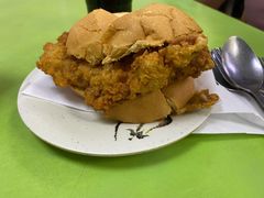 猪扒包-胜利茶餐室