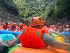 -安吉龙王山峡谷漂流