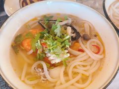 -三亚亚龙湾瑞吉酒店·宴悦Driftwood·游水海鲜·牛排·草坪·私人定制