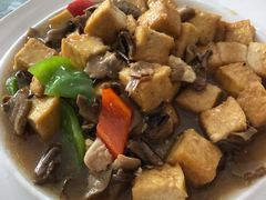 -天天向上素食餐厅(五台山店)