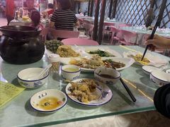 -范饭椰林川湘味海鲜·椰子鸡(三亚湾椰梦长廊店)
