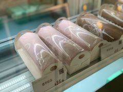 -顶东面包花园·生日蛋糕(世博店)