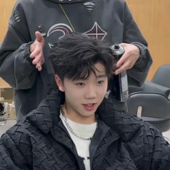 -ON STAR SALON