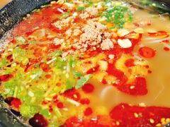 -爆炸头阿姨小四川正宗川味小吃(无任何分店)