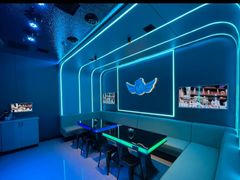 -唯爱KTV聚会餐厅(仙林东城汇店)