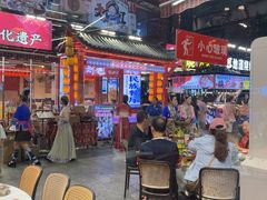 -刘姐啤酒鱼民族演艺餐厅(西街总店)