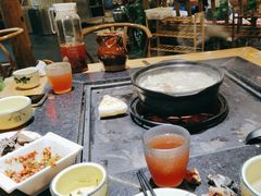 -有一锅·野生菌黑山羊腊排骨火锅(古城北门店)
