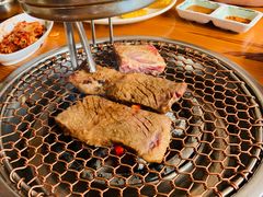 -牛信亭韩国料理·炭火烤肉(紫藤路店)